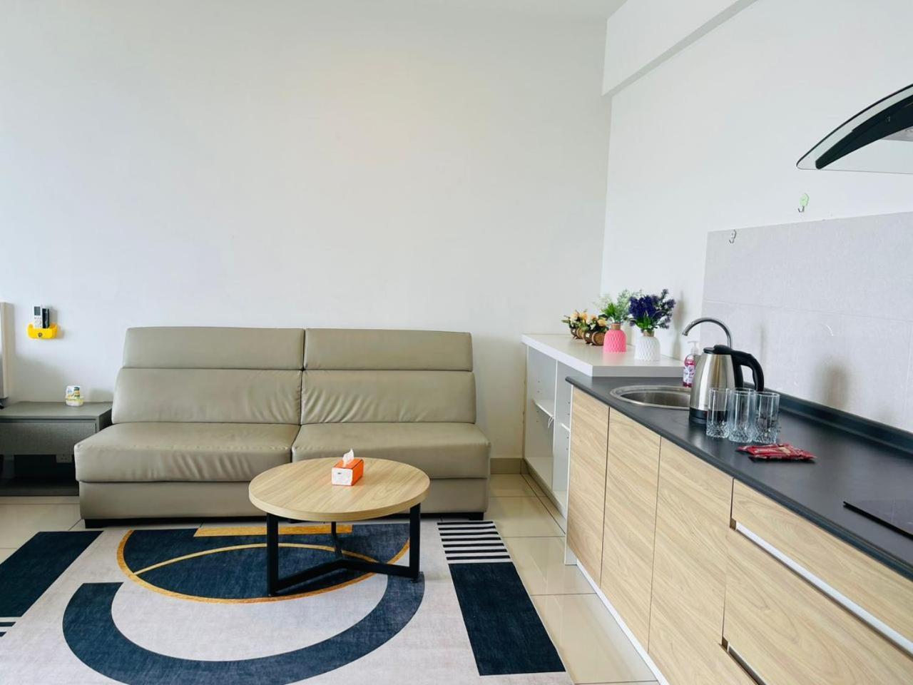 Evo Bangi Free Parking & Wifi Apartment