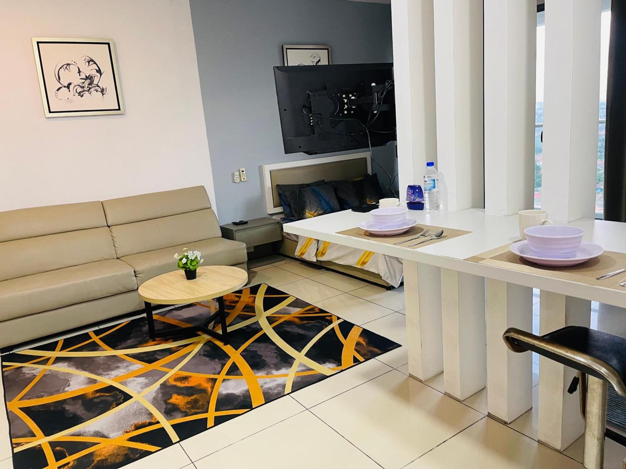 Evo Bangi Free Parking & Wifi Apartment